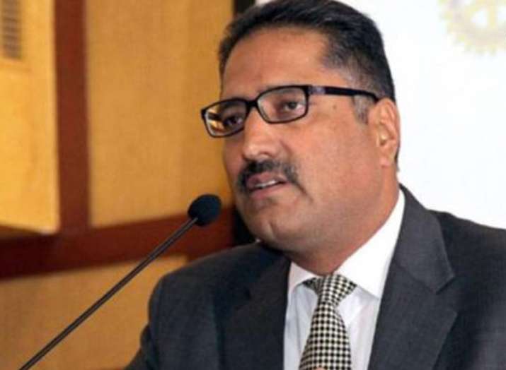 Noted journalist Shujaat Bhukhari was killed outside his... Noted journalist Shujaat Bhukhari was killed outside his...- India TV Hindi