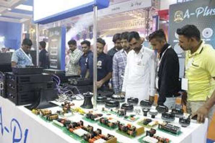 इण्डियन डीज एक्सपो 19-21 जुलाई 2018 से एक बार फिर धूम मचाने के लिए तैयार इण्डियन डीज एक्सपो 19-21 जुलाई 2018 से एक बार फिर धूम मचाने के लिए तैयार- India TV Hindi