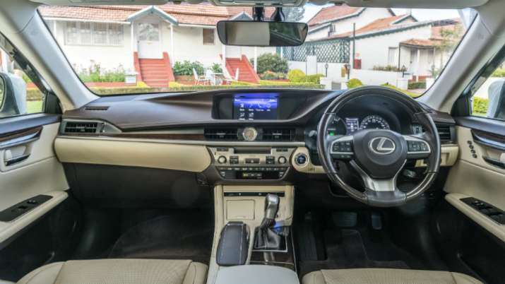 Lexus Es 300h Lexus Es 300h- India TV Paisa