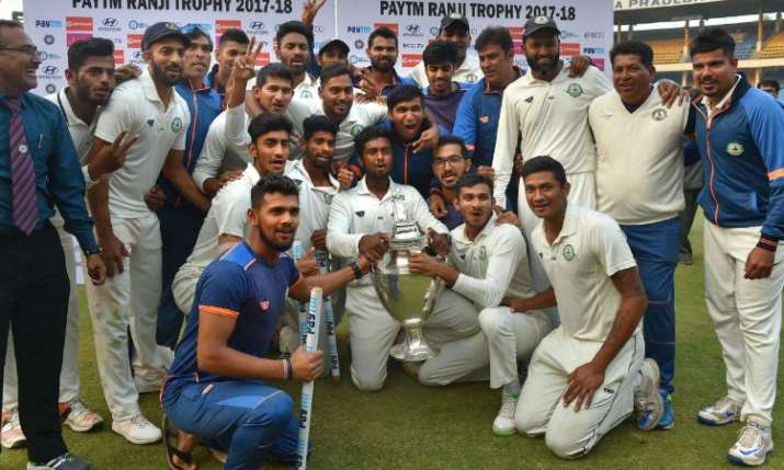 1 अक्टूबर से शुरू होगा रणजी ट्राफी का घमासान, रिकॉर्ड 37 टीमें ले रही हैं हिस्सा 1 अक्टूबर से शुरू होगा रणजी ट्राफी का घमासान, रिकॉर्ड 37 टीमें ले रही हैं हिस्सा- India TV Hindi