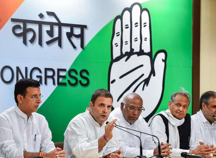 J&K is 'on fire' because of Modi's 'mistakes': Rahul Gandhi J&K is 'on fire' because of Modi's 'mistakes': Rahul Gandhi- India TV Hindi