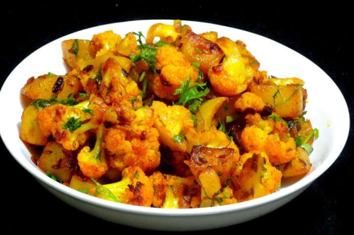 cauliflower and potato stir fry aloo gobi cauliflower and potato stir fry aloo gobi- India TV Hindi