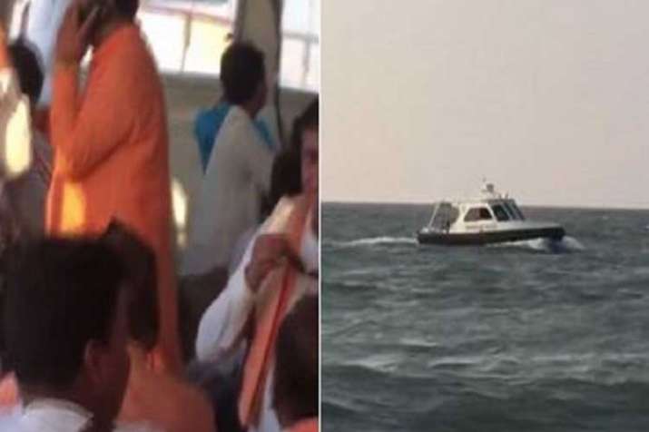 mumbai boat capsized mumbai boat capsized- India TV