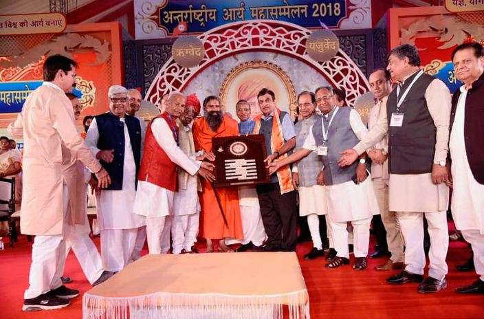 Clean Ganga by March 2019 says Nitin Gadkari Clean Ganga by March 2019 says Nitin Gadkari- India TV