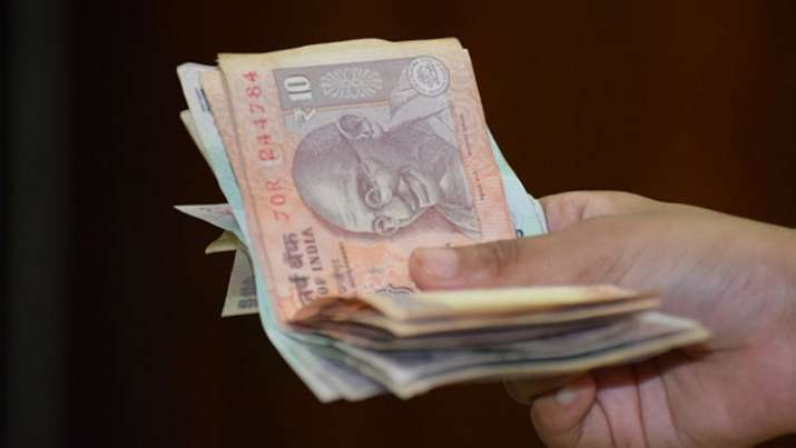 rupee rupee- India TV Paisa