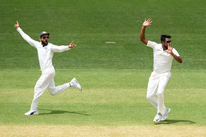 कोहली ने अश्विन को बताया 'अनफिट' लेकिन टीम मैनेजमेंट ने फिर भी दी अंतिम 13 में जगह! कोहली ने अश्विन को बताया 'अनफिट' लेकिन टीम मैनेजमेंट ने फिर भी दी अंतिम 13 में जगह!- India TV