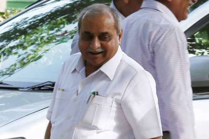 'वाइब्रेंट गुजरात' के पोस्टरों से उपमुख्यमंत्री का चेहरा नदारद 'वाइब्रेंट गुजरात' के पोस्टरों से उपमुख्यमंत्री का चेहरा नदारद- India TV