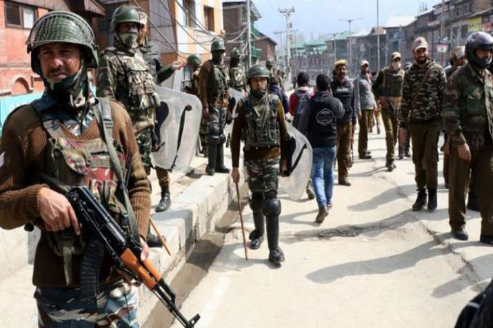 150 people, most from Jamaat-e-Islami, detained in Jammu and Kashmir 150 people, most from Jamaat-e-Islami, detained in Jammu and Kashmir- India TV Hindi