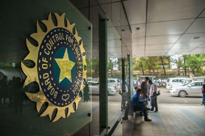 Supreme court makes PS Narsimha interrogate BCCI to resolve cricket administration dispute Supreme court makes PS Narsimha interrogate BCCI to resolve cricket administration dispute- India TV
