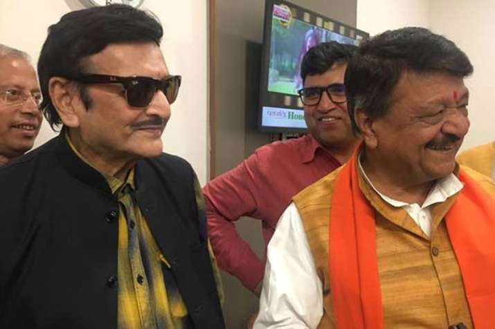 Yesteryear actor Biswajit Chatterjee joins BJP | Facebook Yesteryear actor Biswajit Chatterjee joins BJP | Facebook- India TV