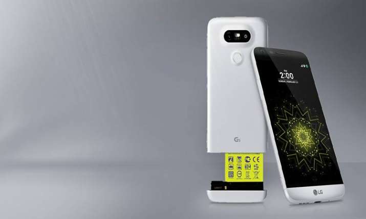 LG First 5G smartphone LG First 5G smartphone- India TV Paisa