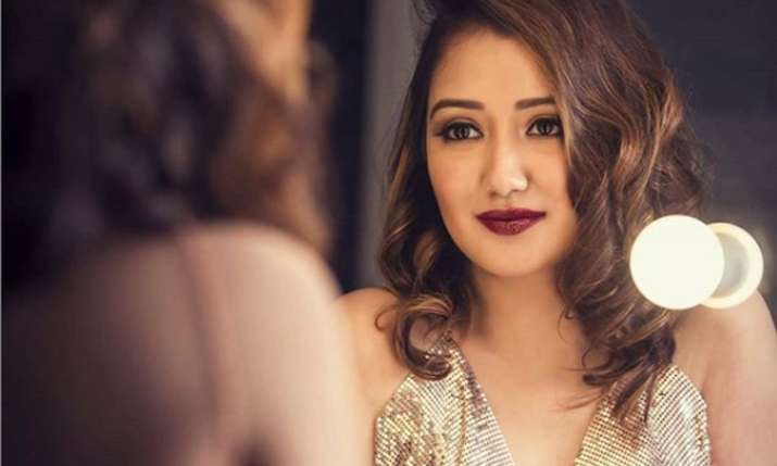 Roshmi Banik Roshmi Banik- India TV Hindi