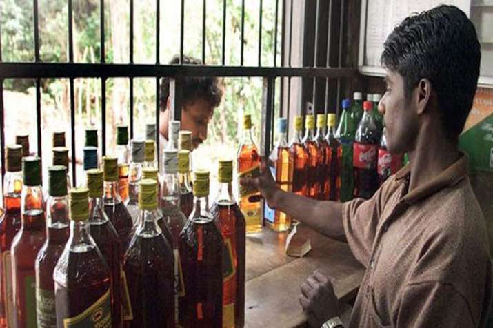 Hooch Tragedy in UP and Uttarakhand (File Photo) Hooch Tragedy in UP and Uttarakhand (File Photo)- India TV Hindi