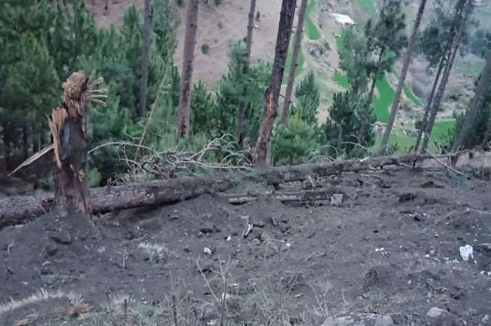 Pakistan Army takes their journalist to Balakot a month after air strike Pakistan Army takes their journalist to Balakot a month after air strike- India TV