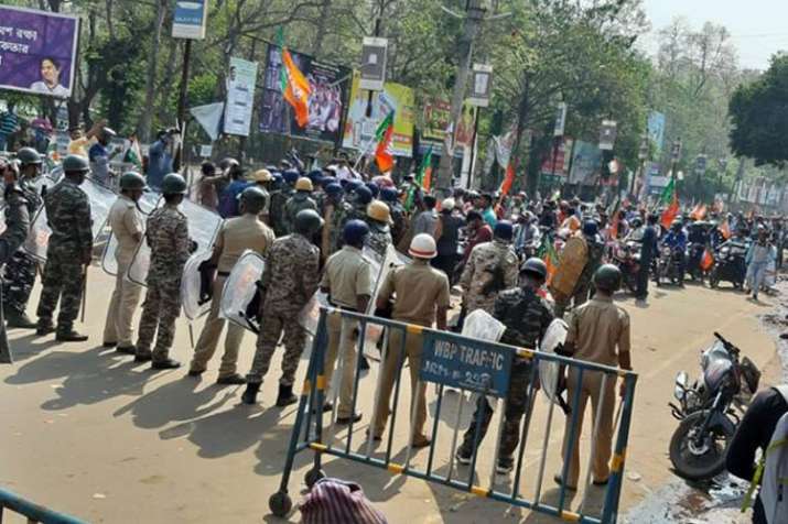 BJP workers clash with police after bike rallies prevented in West Bengal | Facebook BJP workers clash with police after bike rallies prevented in West Bengal | Facebook- India TV Hindi