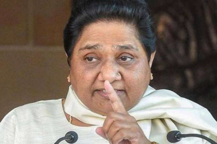 प्रियंका-'रावण' की मुलाकात से बहनजी नाराज, अमेठी-रायबरेली में उतार सकती हैं प्रत्याशी प्रियंका-'रावण' की मुलाकात से बहनजी नाराज, अमेठी-रायबरेली में उतार सकती हैं प्रत्याशी- India TV Hindi