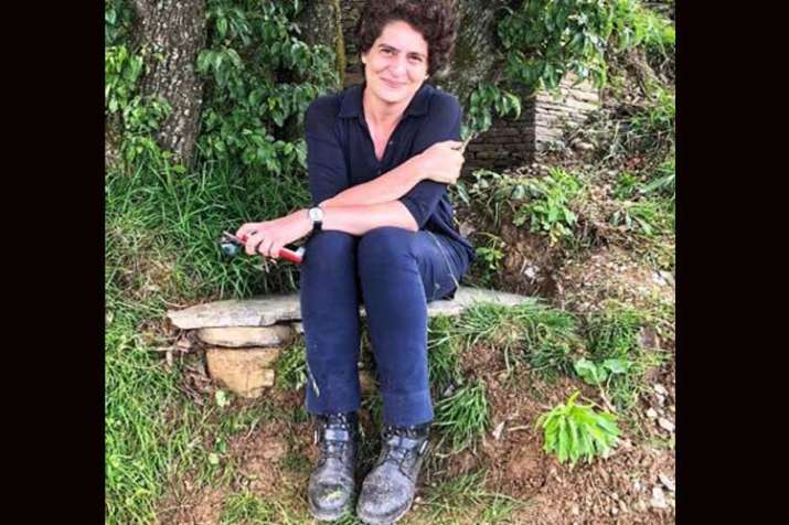 priyanka gandhi changes her dp on twitter priyanka gandhi changes her dp on twitter- India TV