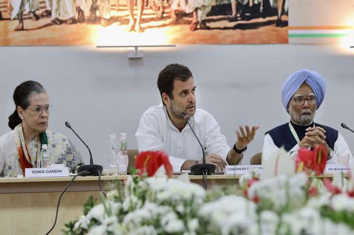 Congress President Rahul Gandhi, senior party leaders... Congress President Rahul Gandhi, senior party leaders...- India TV