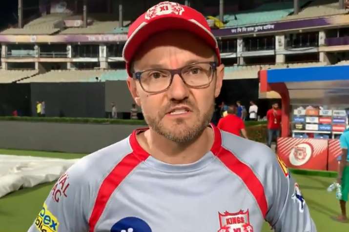 IPL 2019: हार के बाद बोले पंजाब के कोच- सतर्कता की कमी का खामियाजा भुगतना पड़ा IPL 2019: हार के बाद बोले पंजाब के कोच- सतर्कता की कमी का खामियाजा भुगतना पड़ा- India TV