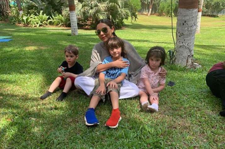 abram with mother abram with mother- India TV