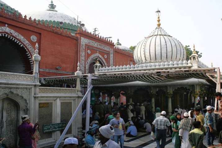 दिल्ली में मुस्लिम वोट का सीक्रेट क्या है? बहुत कुछ कहती है दरगाह दिल्ली में मुस्लिम वोट का सीक्रेट क्या है? बहुत कुछ कहती है दरगाह- India TV
