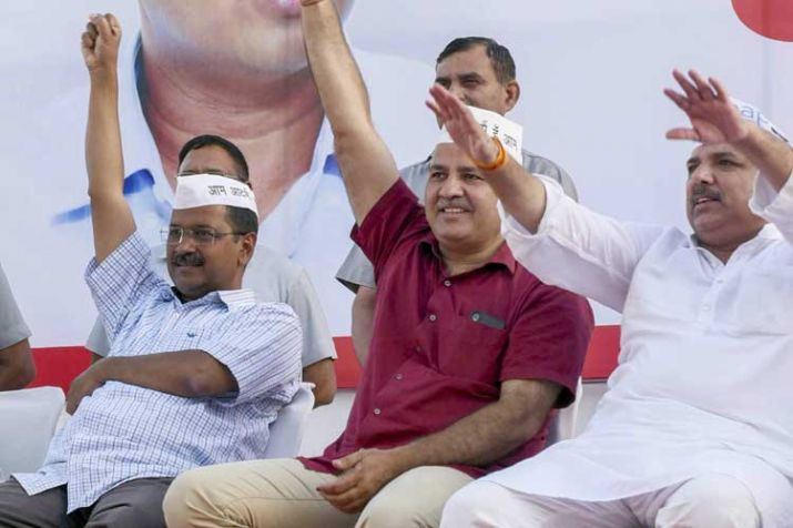 arvind kejriwal manish sisodia and sanjay singh arvind kejriwal manish sisodia and sanjay singh- India TV Hindi