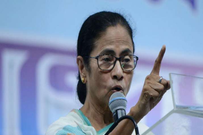 Mamata Banerjee asks voters not to give a single vote for PM Modi Mamata Banerjee asks voters not to give a single vote for PM Modi- India TV Hindi