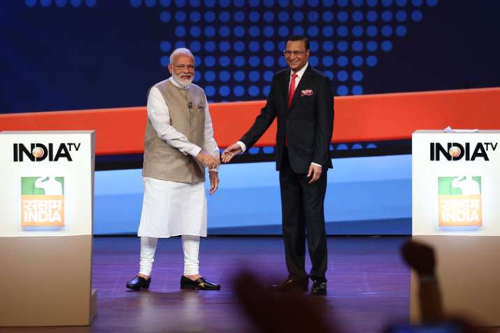 प्रधानमंत्री नरेंद्र मोदी और इंडिया टीवी के चेयरमैन एवं एडिटर-इन-चीफ रजत शर्मा। प्रधानमंत्री नरेंद्र मोदी और इंडिया टीवी के चेयरमैन एवं एडिटर-इन-चीफ रजत शर्मा।- India TV Hindi