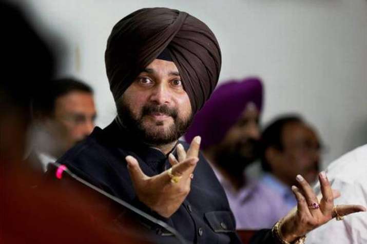 मोदी पर निशाना साध फंस गए सिद्धू, मिला चुनाव आयोग का नोटिस मोदी पर निशाना साध फंस गए सिद्धू, मिला चुनाव आयोग का नोटिस- India TV
