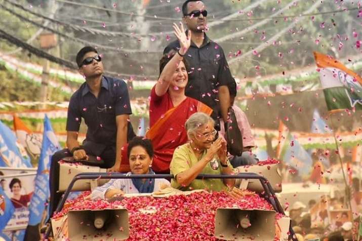 Priyanka Gandhi Road Show Priyanka Gandhi Road Show- India TV
