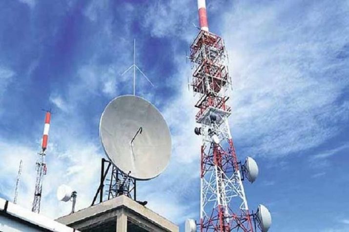 वित्तीय दबाव में... वित्तीय दबाव में...- India TV Paisa