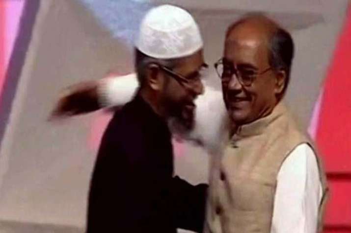 PM Modi targets congress party by naming Zakir Naik PM Modi targets congress party by naming Zakir Naik- India TV