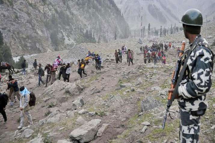 Home Ministry official discusses Amarnath Yarta arrangements with S P Malik Home Ministry official discusses Amarnath Yarta arrangements with S P Malik- India TV