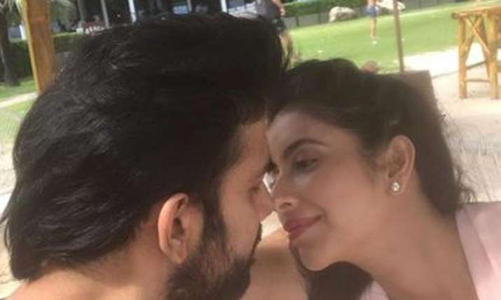 Caru Asopa, Rajeev Sen Caru Asopa, Rajeev Sen- India TV Hindi