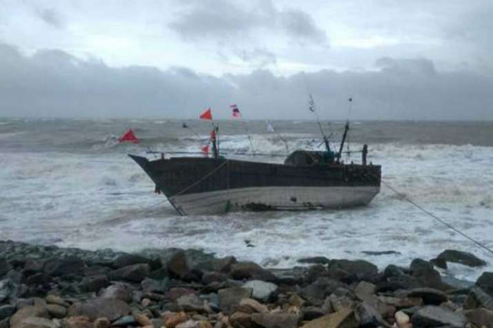 cyclone cyclone- India TV