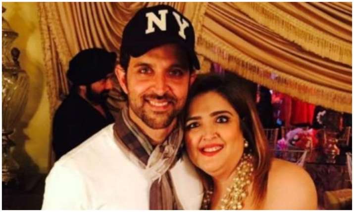 Hrithik roshan and Sunaina roshan Hrithik roshan and Sunaina roshan- India TV
