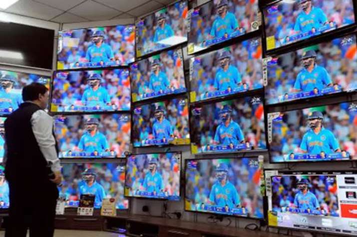 TV sales soar up ahead of India-Pak World cup tie TV sales soar up ahead of India-Pak World cup tie- India TV Paisa