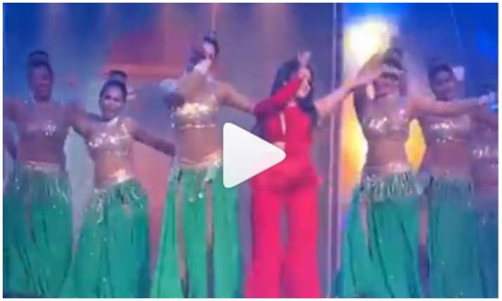 Neha kakkar Dance video Neha kakkar Dance video- India TV