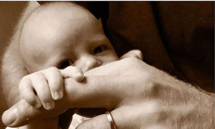 Meghan Markle and Prince Harry's baby Archie's first official photo Meghan Markle and Prince Harry's baby Archie's first official photo- India TV Hindi