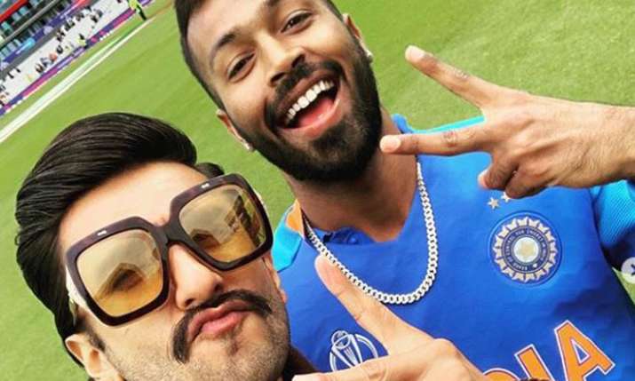 Ranveer Singh with Hardik Pandya Ranveer Singh with Hardik Pandya- India TV