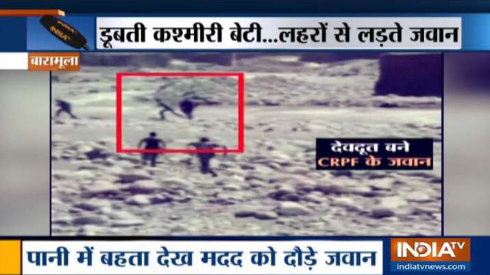 घाटी में पत्थर खाने वाले जवानों की जांबाजी, कश्मीर की 'नगीना' को बचाया घाटी में पत्थर खाने वाले जवानों की जांबाजी, कश्मीर की 'नगीना' को बचाया- India TV
