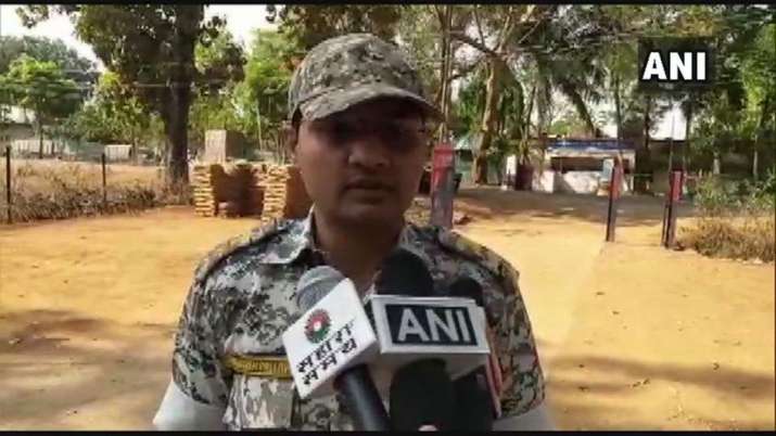 Naxal carrying reward of Rs 5 lakh on his head is killed in an encounter in Dantewada Naxal carrying reward of Rs 5 lakh on his head is killed in an encounter in Dantewada- India TV