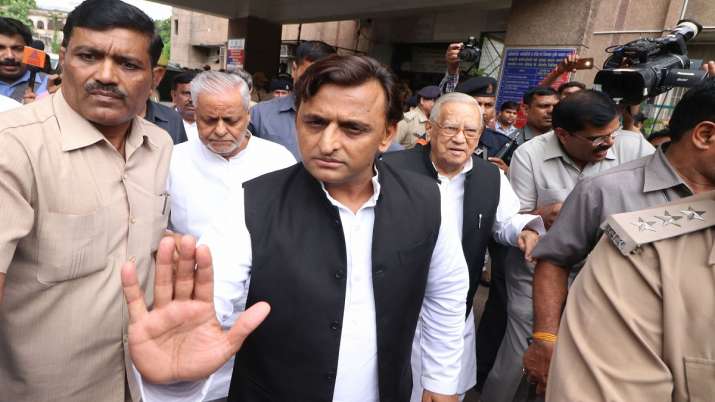Former Chief Minister of Uttar Pradesh Akhilesh Yadav Former Chief Minister of Uttar Pradesh Akhilesh Yadav- India TV