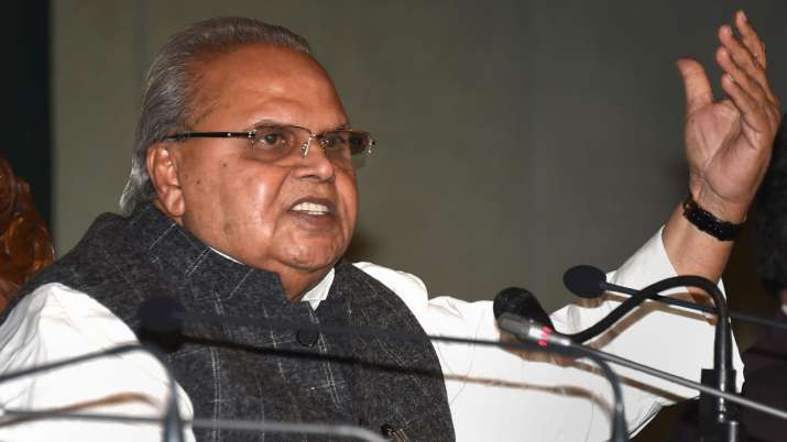 जम्मू-कश्मीर के राज्यपाल का बड़ा बयान, कहा-जिसको पाकिस्तान जाना है जाए जम्मू-कश्मीर के राज्यपाल का बड़ा बयान, कहा-जिसको पाकिस्तान जाना है जाए- India TV