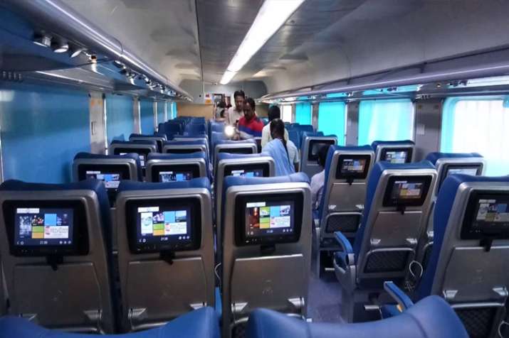 यह एक्सप्रेस ट्रेन होगी प्राइवेट कंपनी द्वारा चलाई जाने वाली पहली रेल यह एक्सप्रेस ट्रेन होगी प्राइवेट कंपनी द्वारा चलाई जाने वाली पहली रेल- India TV