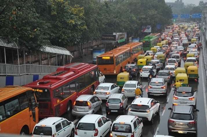 traffic rule violators । Representative Image traffic rule violators । Representative Image- India TV Paisa
