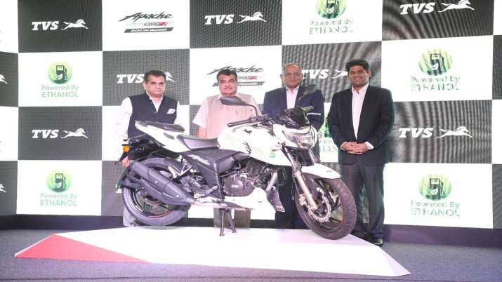 TVS Motor Company launches India’s first Ethanol based motorcycle Apache RTR 200 Fi E100 TVS Motor Company launches India’s first Ethanol based motorcycle Apache RTR 200 Fi E100 - India TV Paisa