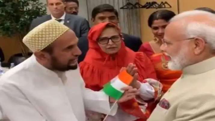 पेरिस में मोदी का 'सर्वधर्म' स्वागत, हताश पाकिस्तान ने पूछा-कितने पैसे लग गए इस ड्रामे पर? पेरिस में मोदी का 'सर्वधर्म' स्वागत, हताश पाकिस्तान ने पूछा-कितने पैसे लग गए इस ड्रामे पर?- India TV Hindi