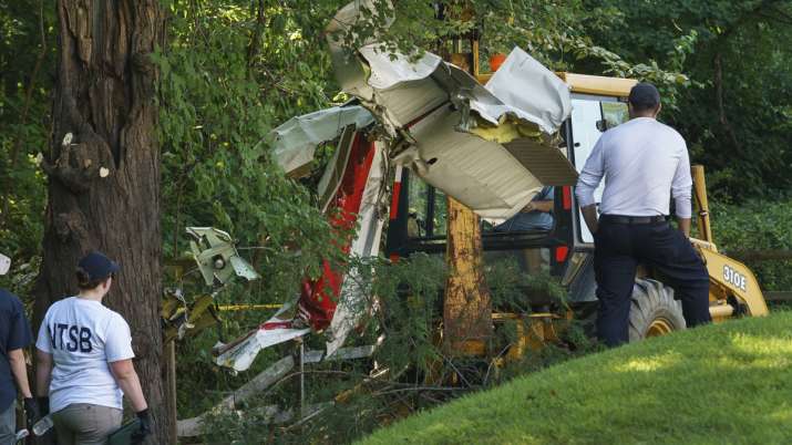 Indian-origin doctor couple, daughter killed after plane crashes behind home in Philadelphia | AP Indian-origin doctor couple, daughter killed after plane crashes behind home in Philadelphia | AP- India TV Hindi
