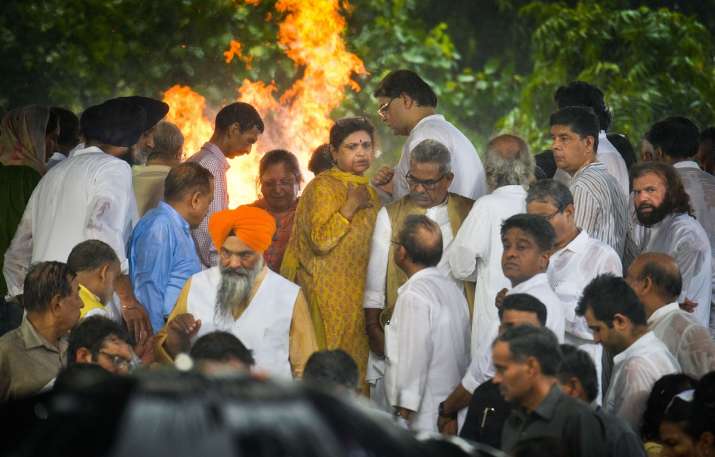 अरुण जेटली पंचतत्व... अरुण जेटली पंचतत्व...- India TV Hindi
